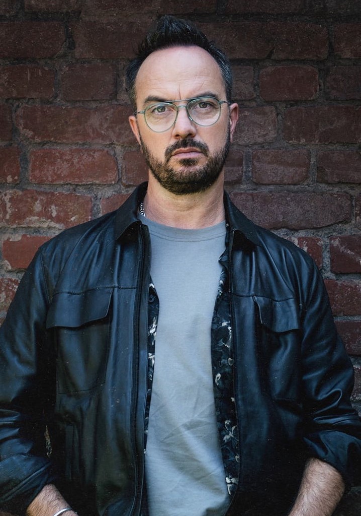 À côté de ses pompes