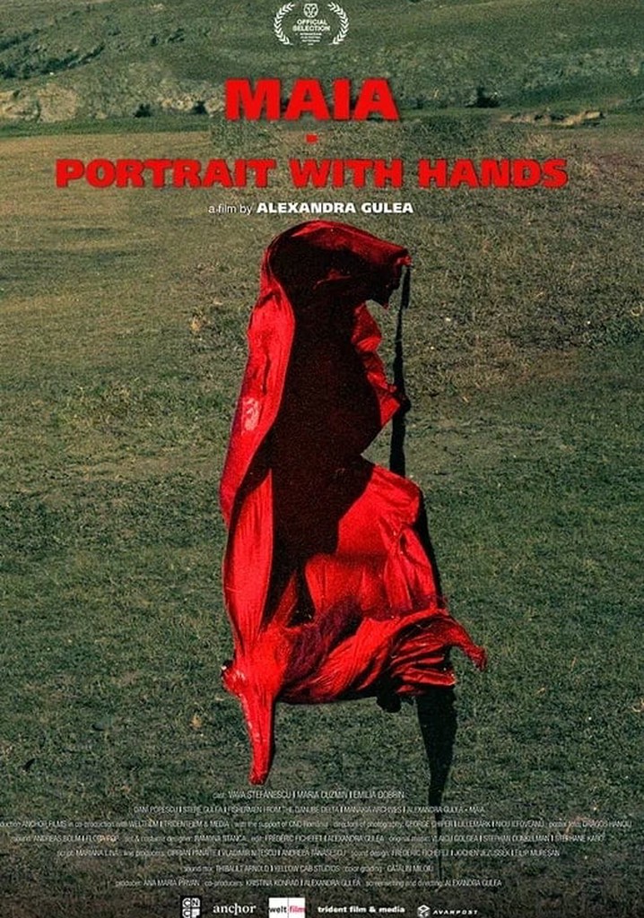 Maia – Portrait with Hands