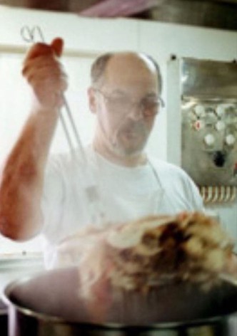 Me ta matia strammena sti steria