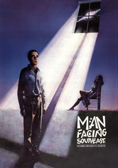 Hombre mirando al sudeste